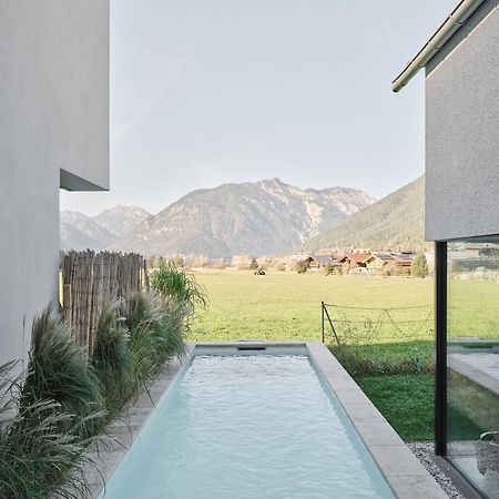 Urban Mountain Chalet With Lake View Маурах Екстер'єр фото