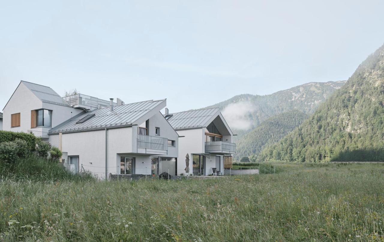Urban Mountain Chalet With Lake View Маурах Екстер'єр фото