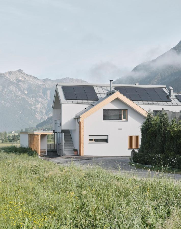 Urban Mountain Chalet With Lake View Маурах Екстер'єр фото